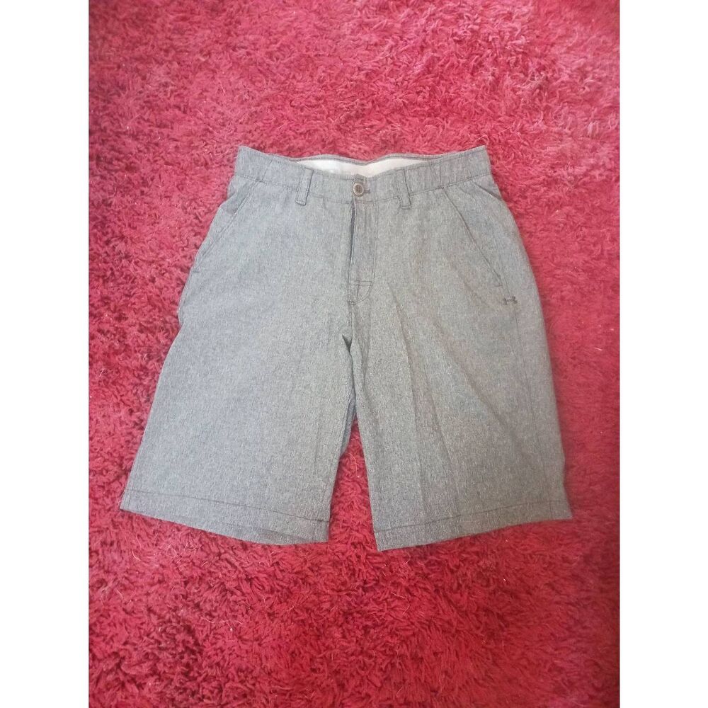 Under Armour dark grey heat gear size 30 short pleat front